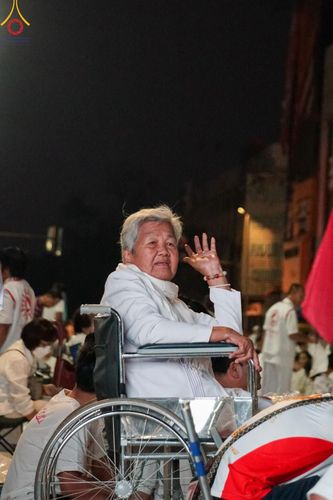 ภาพ No.126010:พิธีทำบุญเมืองนครราชสีมา ฉลอง 556 ปี ตักบาตรพระ 10,000 รูป ในวันเสาร์ที่ 2 มีนาคม พ.ศ.2567 ณ อนุสาวรีย์ท้าวสุรนารี จ.นครราชสีมา จัดโดย คณะสงฆ์จังหวัดนครราชสีมา ร่วมกับสำนักงานจังหวัดนครราชสีมา