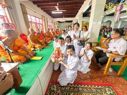 ภาพ No.170678:พิธีทอดกฐิน ณ วัดหนองพันเรือ ตำบลไผ่ขวาง อำเภอบ้านหมอ จ.สระบุรี ในโครงการกฐินสามัคคีทั่วไทย 30,000 วัด บูชาธรรม 80 ปี หลวงพ่อธัมมชโย โดยคณะศิษยานุศิษย์วัดพระธรรมกาย วันที่ 27 ตุลาคม พ.ศ. 2567