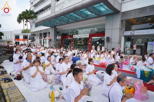 ภาพ No.173827:พิธีทอดกฐิน วัดภาวนาปีนัง ประเทศมาเลเซีย วันที่ 31 ตุลาคม พ.ศ. 2567