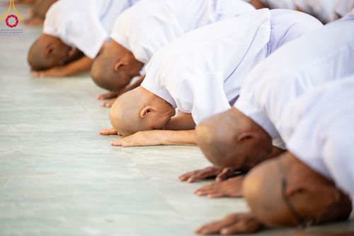 ภาพ No.101193:พิธีบรรพชาธรรมทายาท ในโครงการอุปสมบทบูชาธรรม มหาปูชนียาจารย์ พ.ศ. 2566 ณ วัดสองพี่น้อง สุพรรณบุรี วันที่ 5 ธันวาคม พ.ศ. 2566