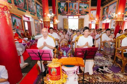 ภาพ No.169260:พิธีทอดกฐิน ณ วัดพุทธนิมิตร จ.เชียงใหม่ ในโครงการกฐินสามัคคีทั่วไทย 30,000 วัด บูชาธรรม 80 ปี หลวงพ่อธัมมชโย โดยคณะศิษยานุศิษย์วัดพระธรรมกาย วันที่ 24 ตุลาคม พ.ศ. 2567