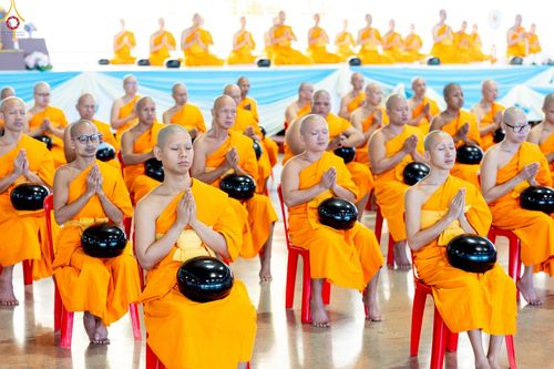 ภาพ No.263873:วันอาทิตย์ที่ 2 พฤศจิกายน พ.ศ. 2568 พิธีตักบาตรอาทิตย์ต้นเดือน ณ บ้านแก้วเรือนทองคุณยายฯ วัดพระธรรมกาย