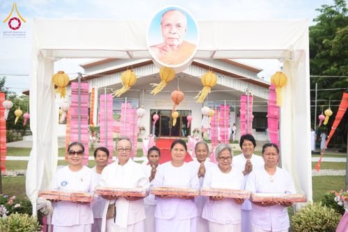 พิธีทอดกฐิน ณ ศูนย์ปฏิบัติธรรมสระบุรี ในโครงการกฐินสามัคคีทั่วไทย 30,000 วัด บูชาธรรม 80 ปี หลวงพ่อธัมมชโย โดยคณะศิษยานุศิษย์วัดพระธรรมกาย วันที่ 20 ตุลาคม พ.ศ. 2567
