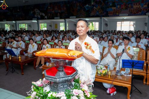 ภาพ No.92507:พิธีทอดกฐินสามัคคีทั่วไทย ณ วัดโบสถ์บน ต.บางคูเวียง อ.บางกรวย จังหวัดนนทบุรี วันเสาร์ที่ 4 พฤศจิกายน พ.ศ. 2566