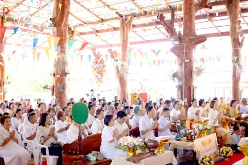 ภาพ No.257666:วันที่ 18 ตุลาคม พ.ศ. 2568 พิธีทอดกฐินสามัคคีทั่วไทย 30,000 วัด โดยคณะศิษยานุศิษย์ บูชาธรรม 81 ปี หลวงพ่อธัมมชโย ณ วัดหัวหิน บ้านสะอาด อ.เมือง จ.ขอนแก่น