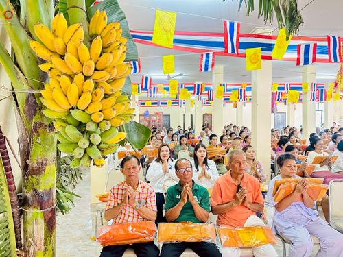 ภาพ No.257702:วันที่ 18 ตุลาคม พ.ศ. 2568 พิธีทอดกฐินสามัคคีทั่วไทย 30,000 วัด โดยคณะศิษยานุศิษย์ บูชาธรรม 81 ปี หลวงพ่อธัมมชโย ณ วัดสุนันทาราม จ.สระบุรี