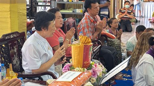 ภาพ No.172249:พิธีทอดกฐิน ณ วัดรวกสุทธาราม แขวงบางขุนศรี เขตบางกอกน้อย กรุงเทพฯ ในโครงการกฐินสามัคคีทั่วไทย 30,000 วัด บูชาธรรม 80 ปี หลวงพ่อธัมมชโย โดยคณะศิษยานุศิษย์วัดพระธรรมกาย วันที่ 26 ตุลาคม พ.ศ. 2567