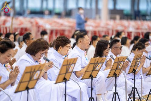 ภาพ No.204256:พิธีถวายภัตตาหารเป็นสังฆทาน แด่พระธรรมยาตรา ณ วัดพระธรรมกาย ตำบลคลองสาม อำเภอคลองหลวง จังหวัดปทุมธานี ในโครงการธรรมยาตรา กตัญญูบูชา มหาปูชนียาจารย์ พระมงคลเทพมุนี(สด จนฺทสโร) พระผู้ปราบมาร อนุสรณ์สถาน 7 แห่ง ปีที่ 13 วันที่ 31 มกราคม พ.ศ. 2568
