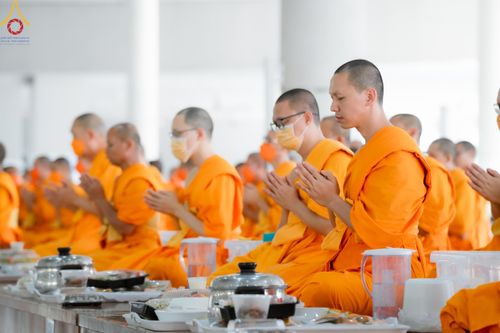 ภาพ No.115510:พิธีเจริญพระพุทธมนต์ และถวายภัตตาหาร ในวาระครบ 115 ปี วันคล้ายวันเกิด คุณยายอาจารย์ มหารัตนอุบาสิกาจันทน์ ขนนกยูง (ผู้ให้กำเนิดวัดพระธรรมกาย) วันศุกร์ที่ 19 มกราคม พ.ศ. 2567 ณ หอฉันคุณยายอาจารย์ วัดพระธรรมกาย