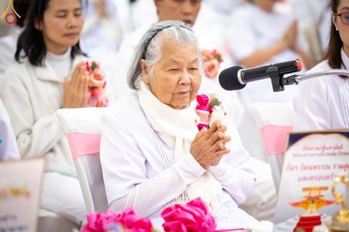 ภาพ No.93305:วัดพระธรรมกายซีแอตเติล รัฐวอชิงตัน ประเทศสหรัฐอเมริกา จัดพิธีทอดกฐินสามัคคี วันอาทิตย์ที่ 5 พฤศจิกายน พ.ศ. 2566