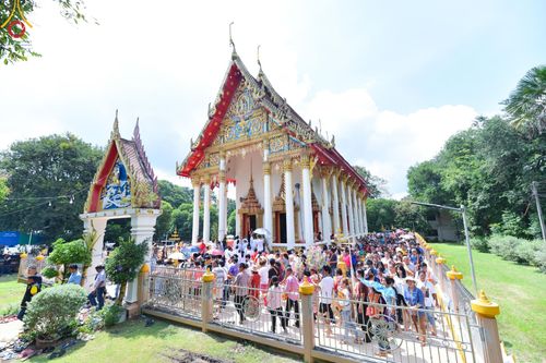 ภาพ No.163365:โครงการกฐินสามัคคีทั่วไทย 30,000 วัด บูชาธรรม 80 ปี หลวงพ่อธัมมชโย โดย คณะศิษยานุศิษย์วัดพระธรรมกาย ณ วัดหนองกระโดน อ.เมือง จ.นครปฐม วันที่ 19 ตุลาคม พ.ศ. 2567