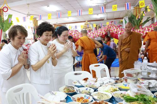 ภาพ No.183387:พิธีทอดกฐิน ณ วัดไทรม้าเหนือ จ.นนทบุรี ในโครงการทอดกฐินสามัคคีทั่วไทย 30,000 วัด บูชาธรรม 80 ปี หลวงพ่อธัมมชโย โดยคณะศิษยานุศิษย์วัดพระธรรมกาย วันที่ 23 ตุลาคม พ.ศ. 2567