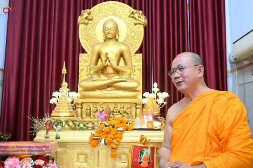 ภาพ No.263391:วันที่ 17 ตุลาคม พ.ศ. 2568 ทอดกฐินสมทบวัดต่างประเทศ ณ วัดมหาโพธิเดลลี ประเทศอินเดีย 