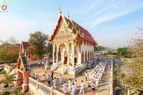 ภาพ No.200347:พิธีทอดผ้าป่าทำนุบำรุงศาสนสถาน ณ วัดผาสุการาม ตำบลบางไทรป่า อำเภอบางเลน จังหวัดนครปฐม ในโครงการธรรมยาตรา กตัญญูบูชา มหาปูชนียาจารย์ พระมงคลเทพมุนี(สด จนฺทสโร) พระผู้ปราบมาร อนุสรณ์สถาน 7 แห่ง ปีที่ 13 วันที่ 22 มกราคม พ.ศ. 2568