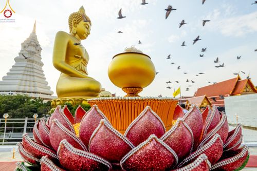 ภาพ No.119130:พิธีจุดประทีปถวายเป็นพุทธบูชา และบูชาธรรมมหาปูชนียาจารย์ พระมงคลเทพมุนี(สด จนฺทสโร) ในโครงการธรรมยาตราฯ วันที่ 26 มกราคม พ.ศ. 2567 ณ อาคารธรรมยาตรา กตัญญูบูชามหาปูชนียาจารย์ ตรงข้ามวัดปากน้ำภาษีเจริญ จ.กรุงเทพมหานคร