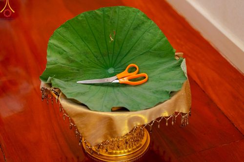 ภาพ No.223116:วันที่ 2 -10 พฤษภาคม พ.ศ. 2568 พิธีตัดปอยผม ปลงผม พิธีขอขมาลาอุปสมบทอุทิศชีวิต ของอุบาสก พิสิทธิ์ หมื่นแกล้ว  ณ วัดพระธรรมกาย