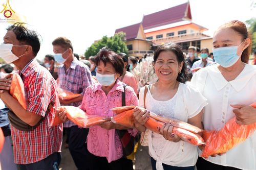 ภาพ No.96253:พิธีทอดกฐินสามัคคีทั่วไทย 5,000 วัด ณ วัดบ่อหว้า อ.หนองหญ้าไซ จ.สุพรรณบุรี วันที่ 19 พฤศจิกายน พ.ศ. 2566