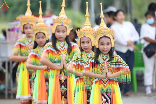 ภาพ No.94641:พิธีทอดกฐินสามัคคี สร้างกุฏิสงฆ์หลังแรก ณ ศูนย์ปฏิบัติธรรมและอบรมเยาวชนเมืองยะลา (ถนนเวฬุวัน ซอยเศรษฐี) วันที่ 15 พฤศจิกายน พ.ศ. 2566