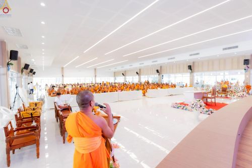 ภาพ No.235791:วันอังคารที่ 29 กรกฏาคม พ.ศ. 2568 สัมมนาคณะสงฆ์ เพื่อฟื้นฟูพระพุทธศาสนา  ภาคใต้ (สงขลา สตูล พัทลุง ปัตตานี)   โครงการทอดกฐิน 30,000 วัดทั่วไทย  ประจำปีพุทธศักราช 2568 ณ ศูนย์ปฏิบัติธรรมภาคใต้ จ.สงขลา