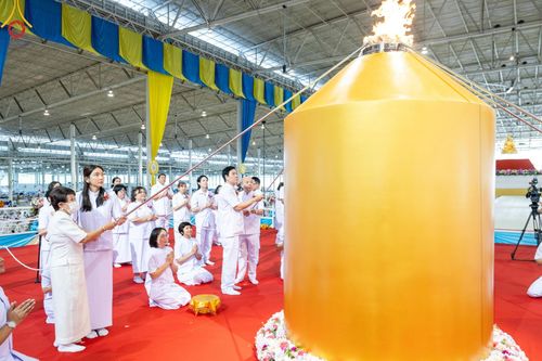 ภาพ No.151413:พิธีจุดเทียนใจ ไฟนิรันดร์ อนันตชัย ณ สภาธรรมกายสากล วัดพระธรรมกาย วันอาทิตย์ต้นเดือนที่ 1 กันยายน พ.ศ. 2567