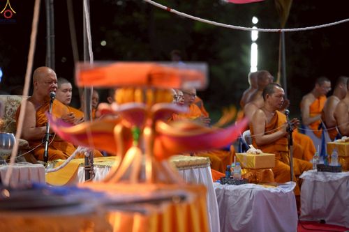 ภาพ No.261540:วันที่ 17-18 ตุลาคม พ.ศ. 2568 พิธีเจริญพระพุทธมนต์คณะสงฆ์ 108 กลั่นแผ่นดินองค์พระเจดีย์สระบุรี สมโภชองค์กฐิน และพิธีทอดกฐิน ณ ศูนย์ปฏิบัติธรรมสระบุรี ในโครงการกฐินสามัคคีทั่วไทย 30,000 วัด บูชาธรรม 81 ปี หลวงพ่อธัมมชโย โดยคณะศิษยานุศิษย์วัดพระธรรมกาย