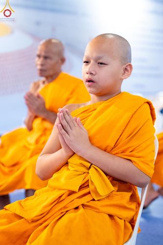 ภาพ No.207977:พิธีฉลองชัยชิตังเม สวดธัมมจักกัปวัตนสูตร ครบ 7,117,001,250 จบ ในวันมาฆบูชา วันพุธที่ 12 กุมภาพันธ์ พ.ศ. 2568 ณ วัดพระธรรมกาย จังหวัดปทุมธานี