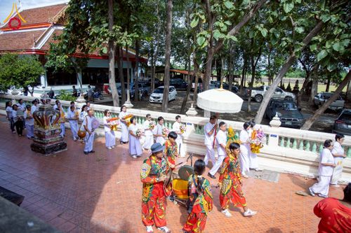 ภาพ No.275487:วันที่ 5 พฤศจิกายน พ.ศ. 2568 พิธีทอดกฐินสามัคคีทั่วไทย ณ วัดเขาแก้ว อ.โพธิ์ทอง จ.อ่างทอง โดยคณะศิษยานุศิษย์ บูชาธรรม 81 ปี หลวงพ่อธัมมชโย