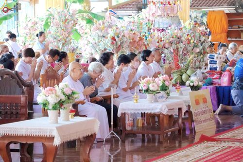 ภาพ No.265561:วันที่ 25 ตุลาคม พ.ศ. 2568 พิธีทอดกฐินสามัคคีทั่วไทย ณ วัดบางพึ่ง อ.พระประแดง จ.สมุทรปราการ โดยคณะศิษยานุศิษย์ บูชาธรรม 81 ปี หลวงพ่อธัมมชโย