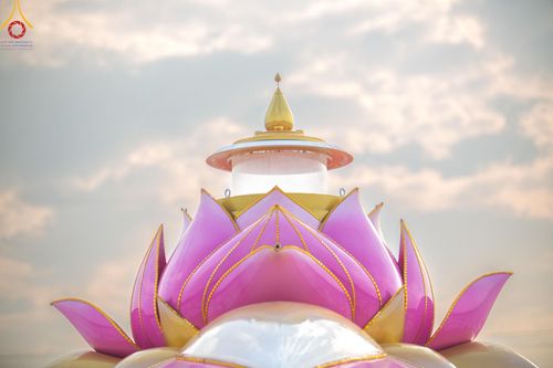 ภาพ No.129312:พิธีประดิษฐานพระบรมสารีริกธาตุ ณ มหารัตนะเจดีย์สิริปทุมสวรรค์ ศูนย์ปฏิบัติธรรมภาคใต้ อ.บางกล่ำ จ.สงขลา วันที่ 10 มีนาคม พ.ศ.2567