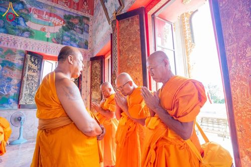 ภาพ No.181277:พิธีบรรพชาอุปสมบท ณ วัดบางโฉลงใน อ.บางพลี จ.สมุทรปราการ  วันที่ 7 ธันวาคม พ.ศ. 2567 ในโครงการอุปสมบทหมู่ บูชาธรรมมหาปูชนียาจารย์ ปี 2567 โดยทีมงานลูกพระธัมฯ  ศูนย์ปฏิบัติธรรมสมุทรปราการ