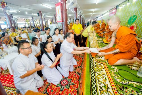 ภาพ No.258022:วันที่ 18 ตุลาคม พ.ศ. 2568 พิธีทอดกฐินสามัคคีทั่วไทย 30,000 วัด โดยคณะศิษยานุศิษย์ บูชาธรรม 81 ปี หลวงพ่อธัมมชโย ณ วัดสามง่าม อ.ดอนตูม จ.นครปฐม