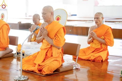 ภาพ No.58582:พิธีบุพเปตพลี ครั้งที่ 149 ร่วมอุทิศบุญแด่หมู่ญาติที่ล่วงลับไปแล้ว และสืบทอดอายุพระพุทธศาสนา วันอังคารที่ 23 เมษายน พ.ศ. 2567 (วันพระ ขึ้น 15 ค่ำ เดือน 5) ณ หอฉันคุณยายอาจารย์ฯ วัดพระธรรมกาย