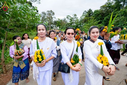 ภาพ No.173249:พิธีทอดกฐินต่างประเทศ ในนามหลวงพ่อธัมมชโย ณ วัดสิริวิเวก เพื่อถวายที่ดินส่วนขยาย 200 ไร่ แขวงจำปาสัก สปป. ลาว วันพุธที่ 30 ตุลาคม พ.ศ. 2567