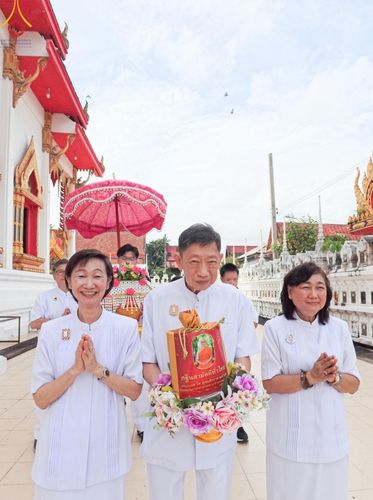 ภาพ No.169197:พิธีทอดกฐิน ณ วัดรางบัว แขวงบางหว้า เขตภาษีเจริญ จ.กรุงเทพมหานคร ในโครงการกฐินสามัคคีทั่วไทย 30,000 วัด บูชาธรรม 80 ปี หลวงพ่อธัมมชโย โดยคณะศิษยานุศิษย์วัดพระธรรมกาย วันที่ 20 ตุลาคม พ.ศ. 2567