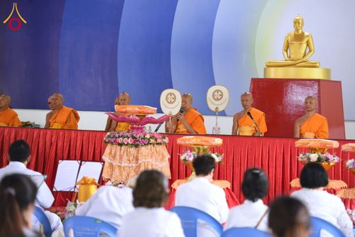 ภาพ No.166303:พิธีทอดกฐิน ณ ศูนย์ปฏิบัติธรรมบุญประสาน ในโครงการกฐินสามัคคีทั่วไทย 30,000 วัด บูชาธรรม 80 ปี หลวงพ่อธัมมชโย โดยคณะศิษยานุศิษย์วัดพระธรรมกาย วันที่ 19 ตุลาคม พ.ศ. 2567