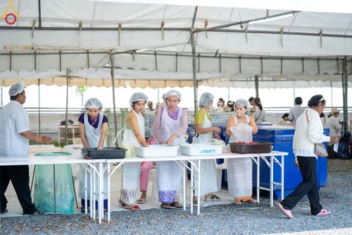 ภาพ No.108621:V.6 บุญเข้า การเตรียมงาน เก็บงาน การรับบุญของเจ้าหน้าที่หน่วยงานต่างๆ เพื่อโครงการธรรมยาตรา กตัญญูบูชามหาปูชนียาจารย์ พระมงคลเทพมุนี (สด จนฺทสโร) พระผู้ปราบมาร อนุสรณ์สถาน 7 แห่ง ปีที่ 12 ระหว่างวันที่ 2 - 31 มกราคม พ.ศ.2567