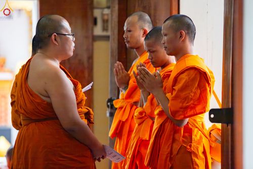ภาพ No.101591:พิธีบรรพชาธรรมทายาท ในโครงการอุปสมบทบูชาธรรม มหาปูชนียาจารย์ พ.ศ. 2566 ณ วัดพระเจ้าตนหลวง อ.บ้านโฮ่ง จ.ลำพูน วันที่ 8 ธันวาคม พ.ศ. 2566