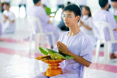 ภาพ No.228484:วันเสาร์ที่ 7 มิถุนายน พ.ศ. 2568 พิธีปลงผมโครงการอุปสมบทหมู่ธรรมทายาท ระดับอุดมศึกษา รุ่นที่ 52 ภาคฤดูฝน ณ วิหารคด 9 วัดพระธรรมกาย