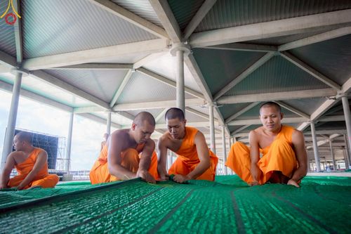 ภาพ No.219041:วันที่ 19-21 เมษายน พ.ศ. 2568 การเตรียมงานในลานธรรม , วิหารคด เพื่องานวันคุ้มครองโลก 22 เมษายน พ.ศ. 2568