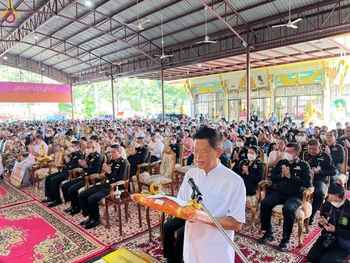 ภาพ No.92799:พิธีประเพณีตักบาตรเทโวโรหณะ พิธีทอดกฐิน และพิธีกรานกฐิน ณ วัดบางบัว แขวงอนุสาวรีย์ เขตบางเขน กรุงเทพมหานคร วันที่ 5 พฤศจิกายน พ.ศ. 2566