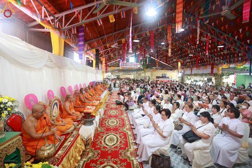 ภาพ No.179425:พิธีทอดกฐิน ณ วัดลานนาบุญ อ.เมือง จ.นนทบุรี ในโครงการกฐินสามัคคีทั่วไทย 30,000 วัด บูชาธรรม 80 ปี หลวงพ่อธัมมชโย โดยคณะศิษยานุศิษย์วัดพระธรรมกาย วันที่ 26 ตุลาคม พ.ศ. 2567