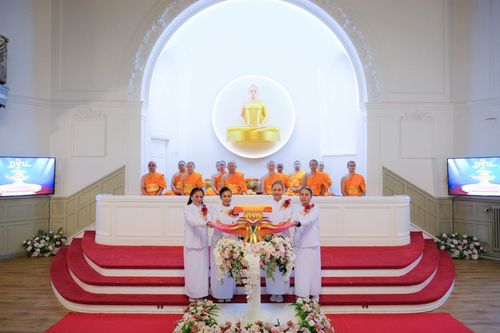 ภาพ No.92644:พิธีทอดกฐินวัดพระธรรมกายนอร์ธสวีเดน เพื่อปฏิสังขรณ์ ซ่อมแซมประตูและหน้าต่าง วันเสาร์ที่ 4 พฤศจิกายน พ.ศ. 2566 ณ เมือง แยฟเล่ ประเทศสวีเดน
