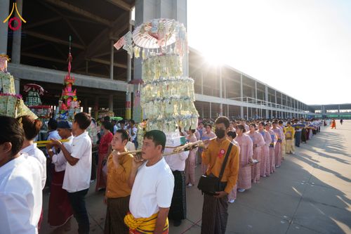 ภาพ No.178163:พิธีทอดผ้าป่าไทย-เมียนมา ครั้งที่ 7 วันอาทิตย์ที่ 1 ธันวาคม พ.ศ.2567 ณ สภาธรรมกายสากล  พระมหาธรรมกายเจดีย์ วัดพระธรรมกาย จ.ปทุมธานี