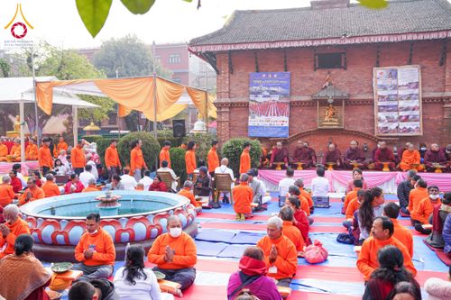 ภาพ No.129678:พิธีตัดปอยผมและแห่นาคธรรมทายาท ในโครงการบรรพชา 1,250 รูป ณ แดนประสูติ สวนลุมพินี ประเทศเนปาล วันที่ 2 มีนาคม พ.ศ. 2567