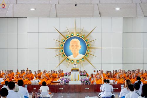 ภาพ No.248491:วันที่ 27 กันยายน พ.ศ. 2568 พิธีถวายเมนูสวรรค์เพื่อการบรรลุธรรม ณ หอฉันคุณยายอาจารย์ฯ วัดพระธรรมกาย