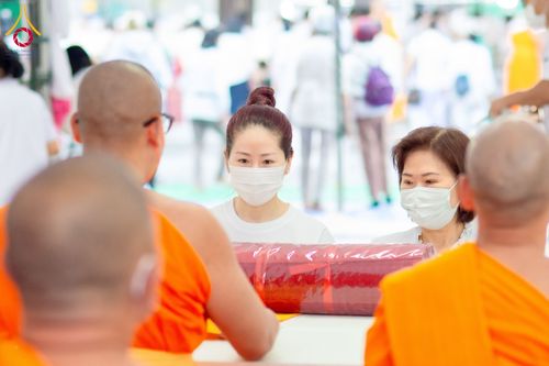 ภาพ No.119891:พิธีถวายภัตตาหารเป็นสังฆทาน แด่คณะพระธรรมยาตรา ปีที่ 12 วันที่ 28 มกราคม พ.ศ. 2567 ณ อนุสรณ์สถานบางปลา จ.นครปฐม