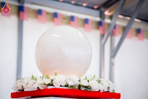 ภาพ No.135437:พิธีเจริญพระพุทธมนต์สมโภช แก้วบรมจักรพรรดิรัตนอนันต์ สถาปนาอาคารปฏิบัติธรรม แก้วธรรมชัยรัตนอนันต์ บูชาธรรมเนื่องในโอกาสอายุวัฒนมงคล 80 ปี หลวงพ่อธัมมชโย (22 เมษายน พ.ศ. 2567) วันพุธที่ 3 เมษายน พ.ศ. 2567 ณ วัดพระธรรมกายเทนเนสซี ประเทศสหรัฐอเมริกา