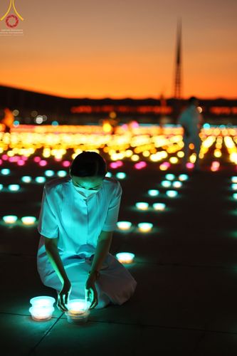 ภาพ No.67853:พิธีเจริญพระพุทธมนต์ จุดประทีปถวายเป็นพุทธบูชา และพิธีฉลองชัยสวดมนต์บทธรรมจักร 4,990,000,082 จบ เนื่องในวาระอายุวัฒนมงคลครบ 82 ปี หลวงพ่อทัตตชีโว ณ พระมหาธรรมกายเจดีย์ วัดพระธรรมกาย จ.ปทุมธานี วันพุธที่ 21 ธันวาคม พ.ศ. 2565