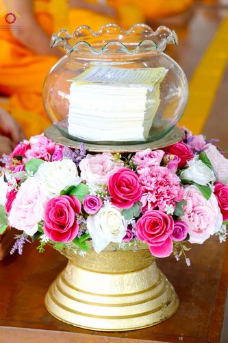 ภาพ No.220665:วันเสาร์ที่ 26 เมษายน พ.ศ.2568 (วันพระ แรม 15 ค่ำ เดือน 5) พิธีถวายภัตตาหารเมนูสวรรค์ "เพื่อการบรรลุธรรม" และ พิธีบุพเปตพลี ครั้งที่ 163 ร่วมอุทิศบุญแด่หมู่ญาติที่ล่วงลับไปแล้ว และสืบทอดอายุพระพุทธศาสนา ณ หอฉันคุณยายอาจารย์ฯ วัดพระธรรมกาย