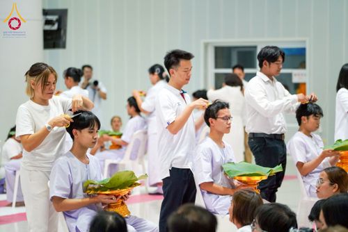 ภาพ No.216573:วันเสาร์ที่ 5 เมษายน พ.ศ. 2568 พิธีปลงผมธรรมทายาท โครงการบรรพชาอุปสมบทหมู่ธรรมทายาทอุดมศึกษารุ่น 52 ณ วัดพระธรรมกาย จ.ปทุมธานี
